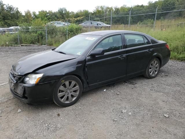 2005 Toyota Avalon XL