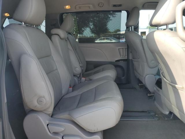 2015 Toyota Sienna XLE