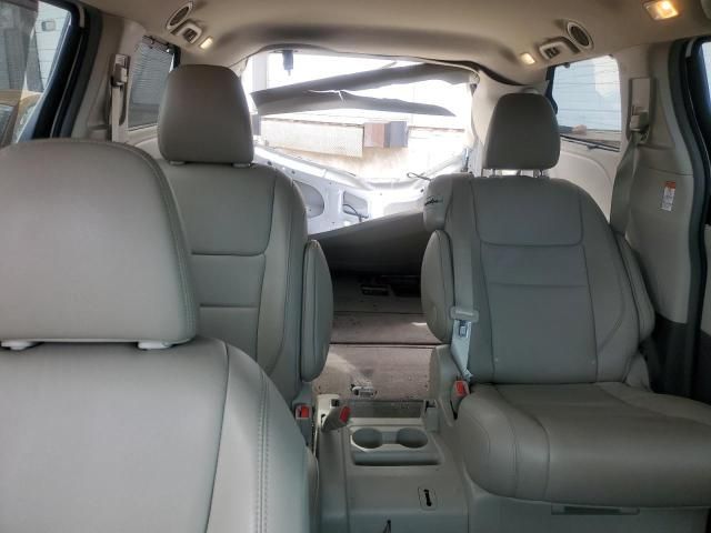 2015 Toyota Sienna XLE