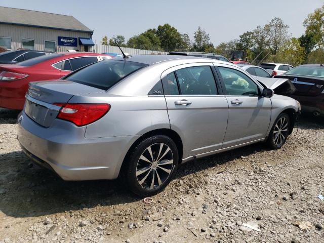 2014 Chrysler 200 Limited