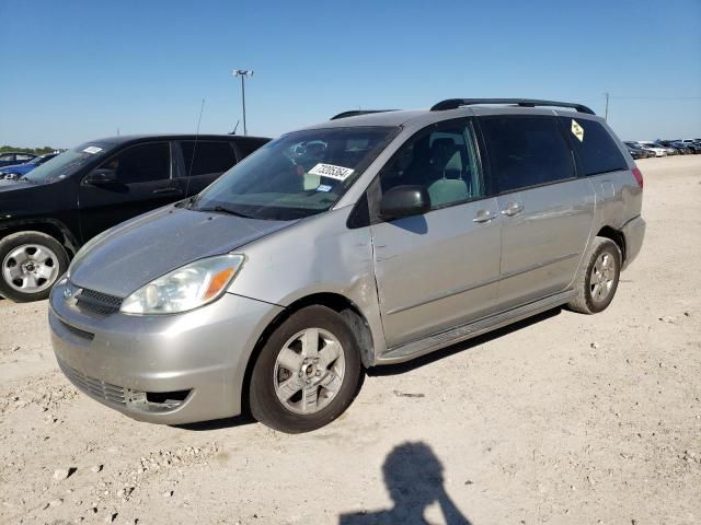 2004 Toyota Sienna CE