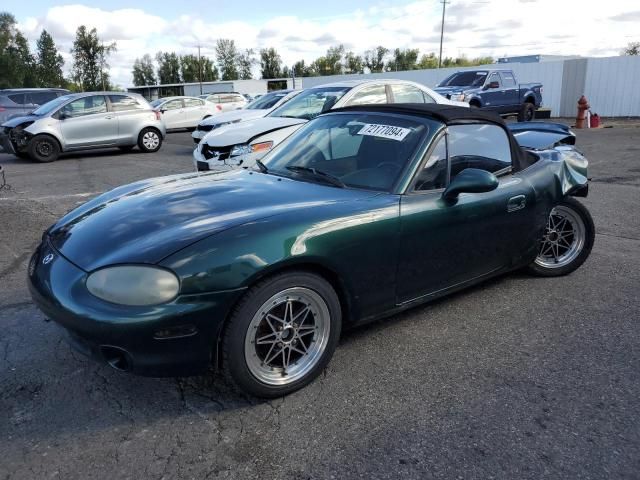 2000 Mazda MX-5 Miata Base