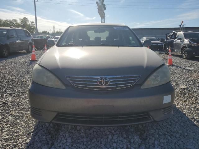 2005 Toyota Camry LE