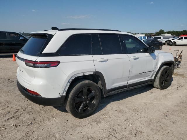 2022 Jeep Grand Cherokee Laredo