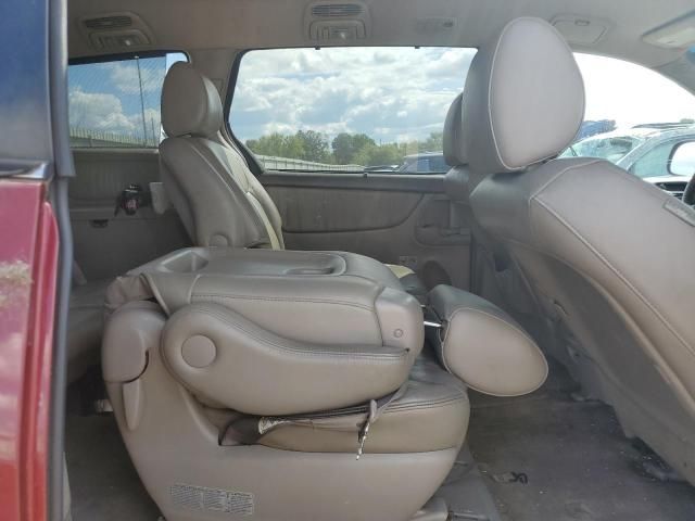 2010 Toyota Sienna XLE