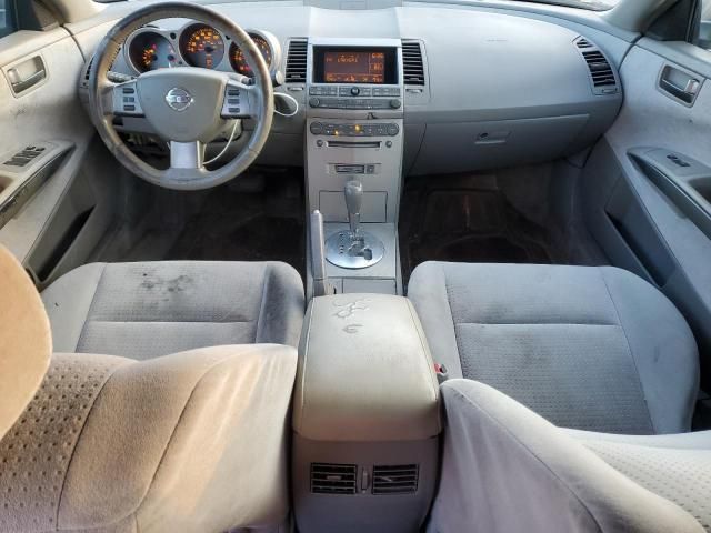 2004 Nissan Maxima SE