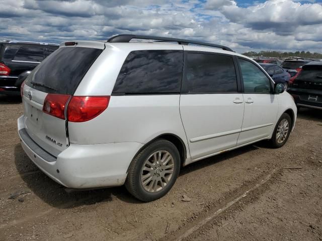 2007 Toyota Sienna XLE