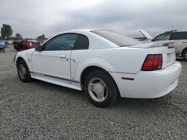 2000 Ford Mustang