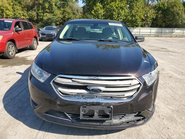 2013 Ford Taurus SE