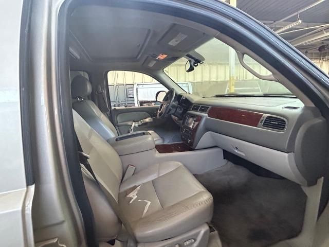 2013 Chevrolet Suburban C1500 LTZ