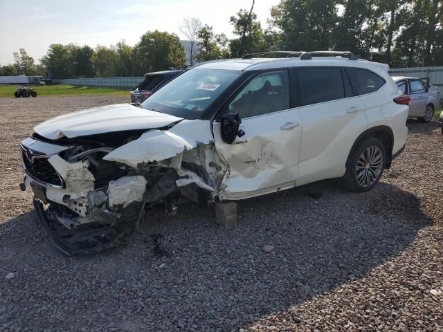 2021 Toyota Highlander Hybrid Platinum