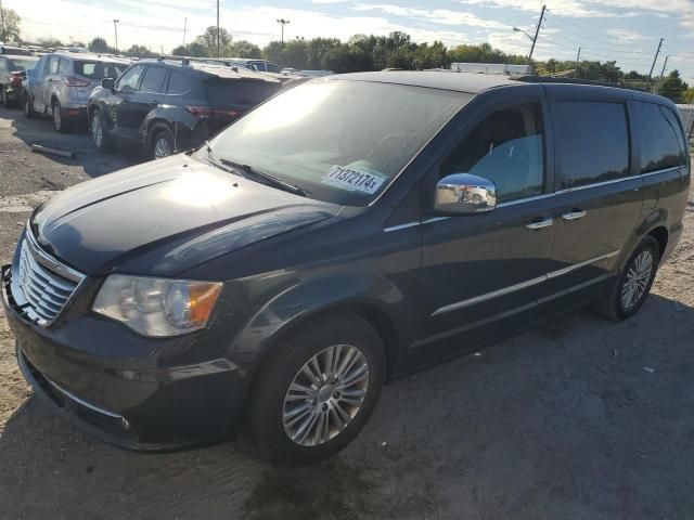 2013 Chrysler Town & Country Touring L