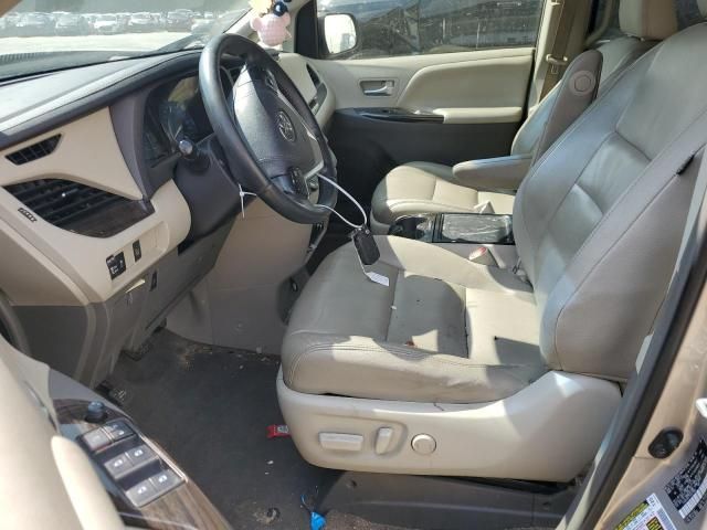 2015 Toyota Sienna XLE