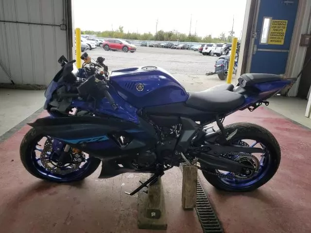 2024 Yamaha YZFR7