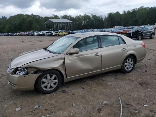 2005 Toyota Avalon XL