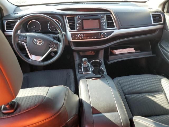 2015 Toyota Highlander LE