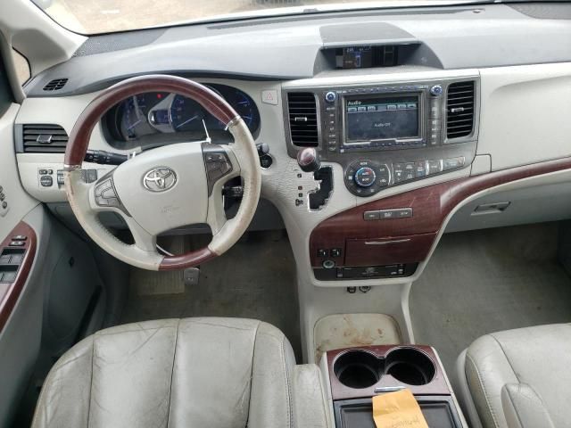 2013 Toyota Sienna XLE