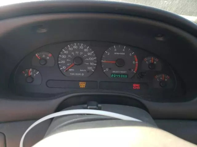 2000 Ford Mustang