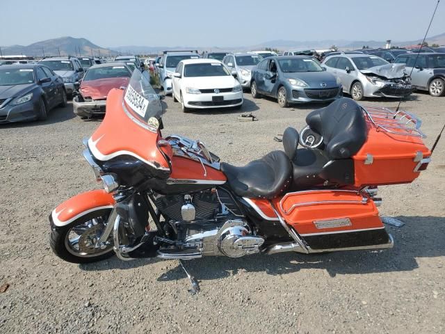 2012 Harley-Davidson FLHTCUSE7 CVO Ultra Classic Electra Glide