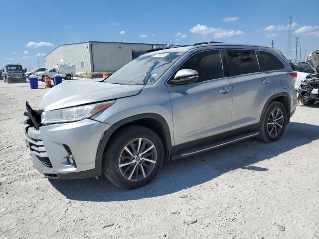 2019 Toyota Highlander SE