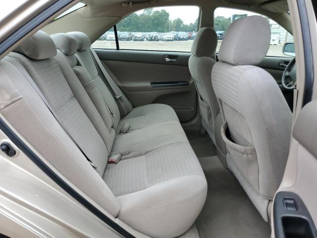 2005 Toyota Camry LE