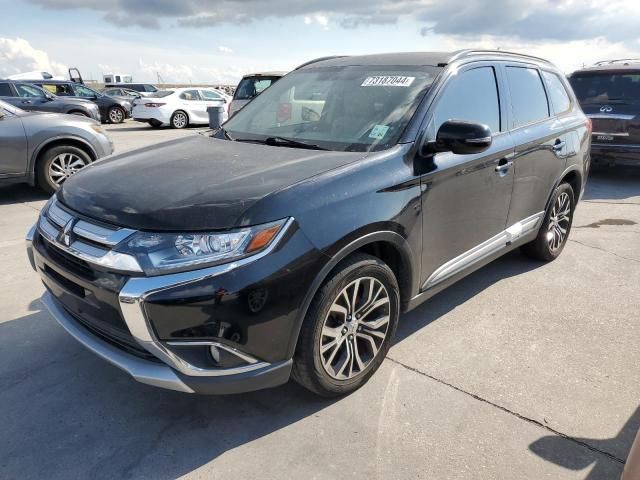 2016 Mitsubishi Outlander SE