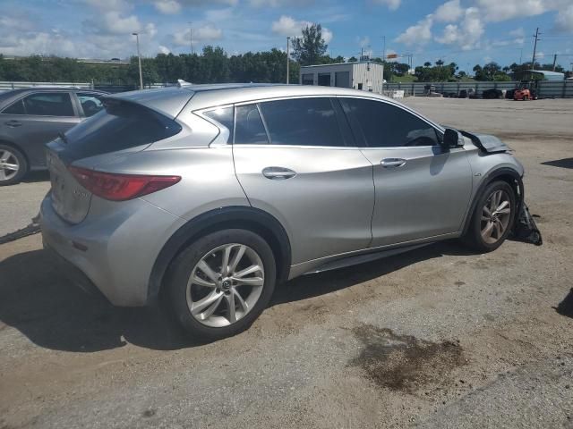 2017 Infiniti QX30 Base