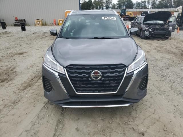 2021 Nissan Kicks SV