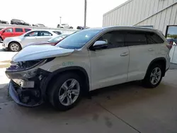 Carros salvage sin ofertas aún a la venta en subasta: 2015 Toyota Highlander Limited