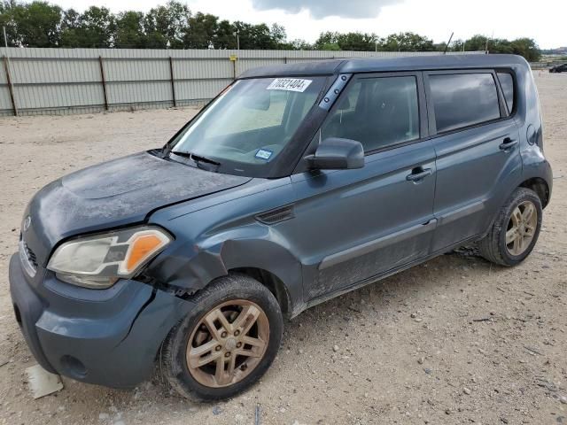 2011 KIA Soul +