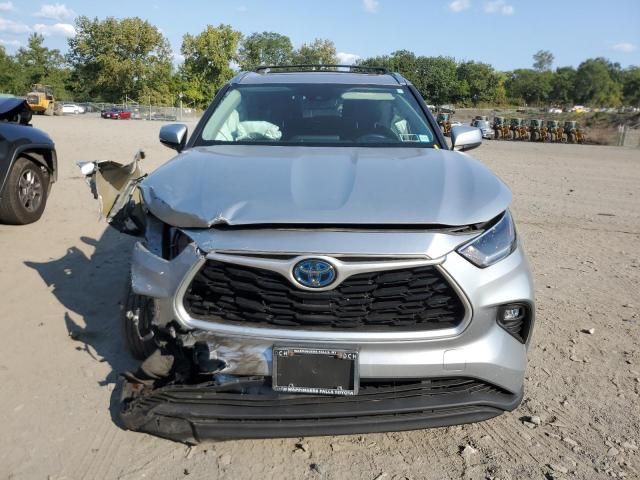 2021 Toyota Highlander Hybrid XLE