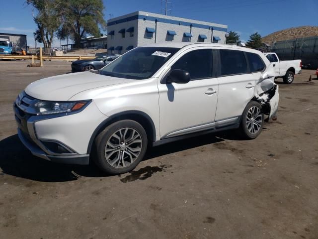 2017 Mitsubishi Outlander ES