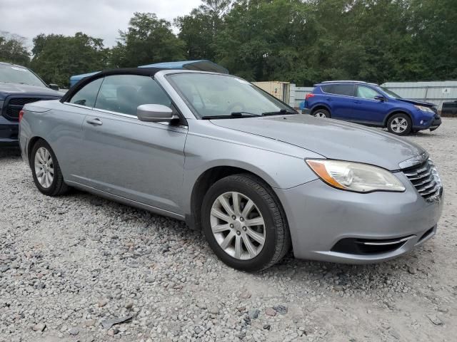 2013 Chrysler 200 Touring