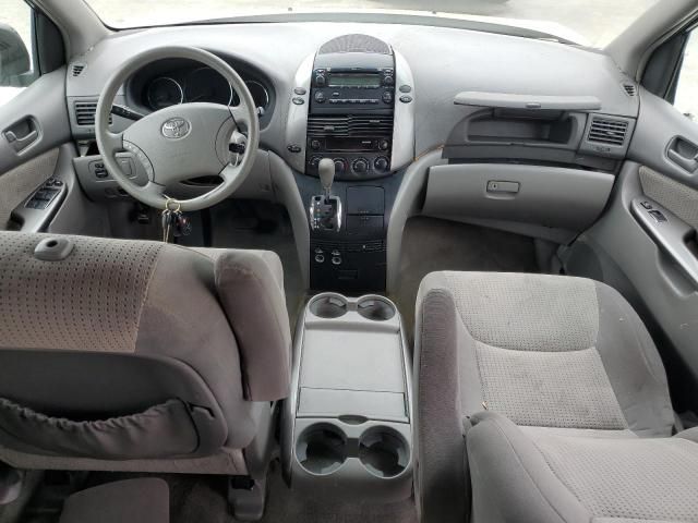 2007 Toyota Sienna CE