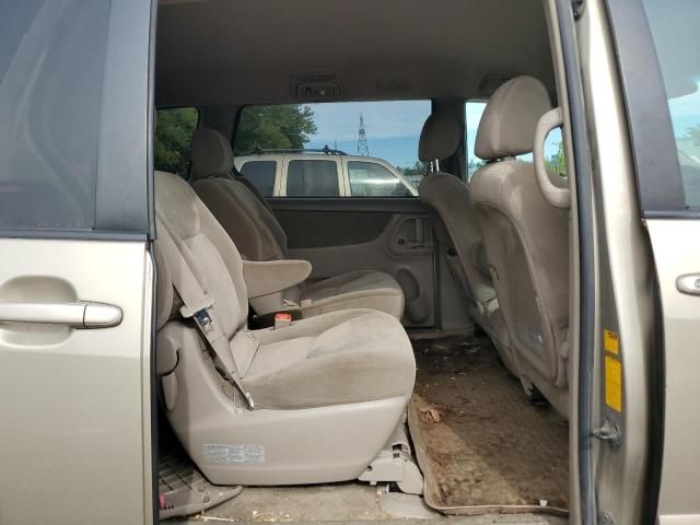 2007 Toyota Sienna CE