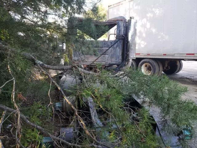 2001 Mack 600 CH600