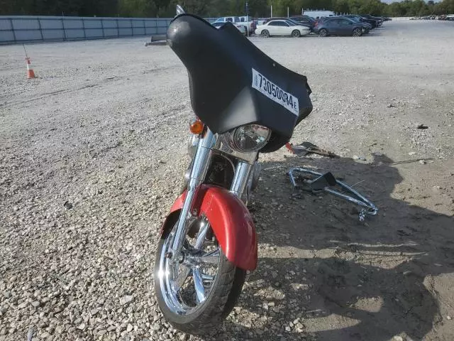 2012 Harley-Davidson FLD Switchback