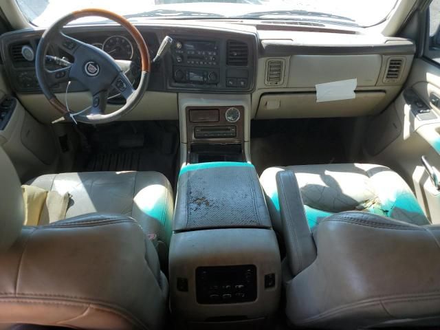 2004 Cadillac Escalade Luxury