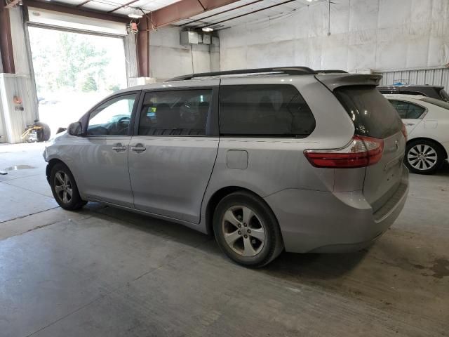 2015 Toyota Sienna LE