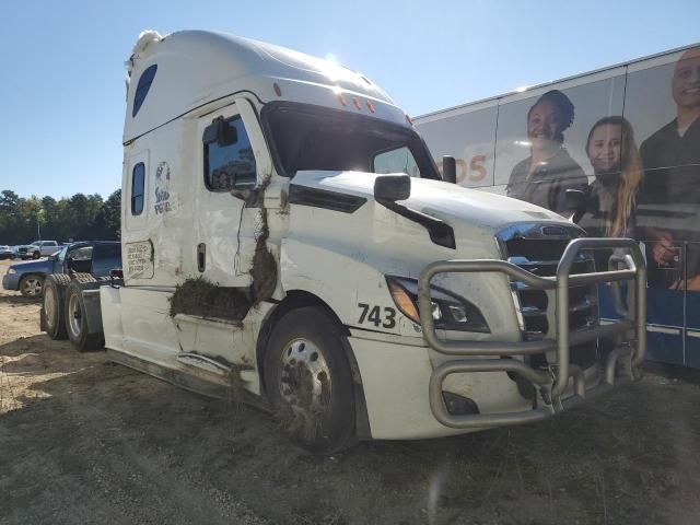 2023 Freightliner Cascadia 126