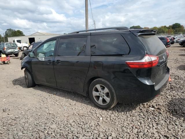 2015 Toyota Sienna LE