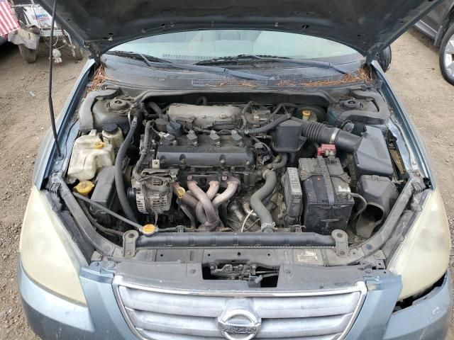 2002 Nissan Altima Base