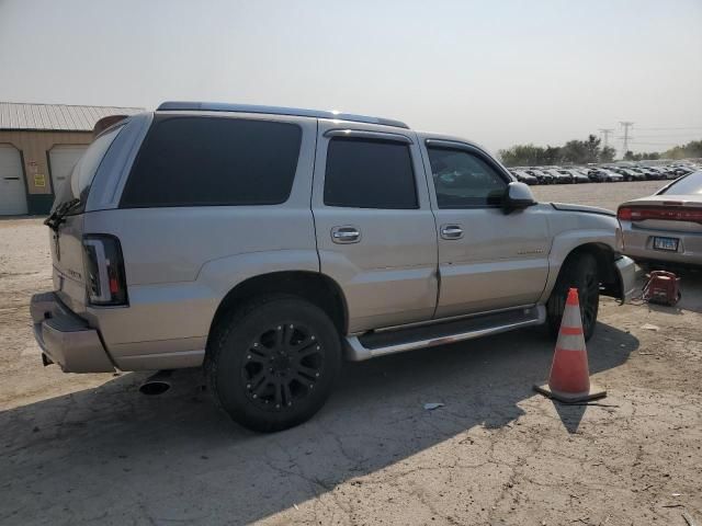 2004 Cadillac Escalade Luxury