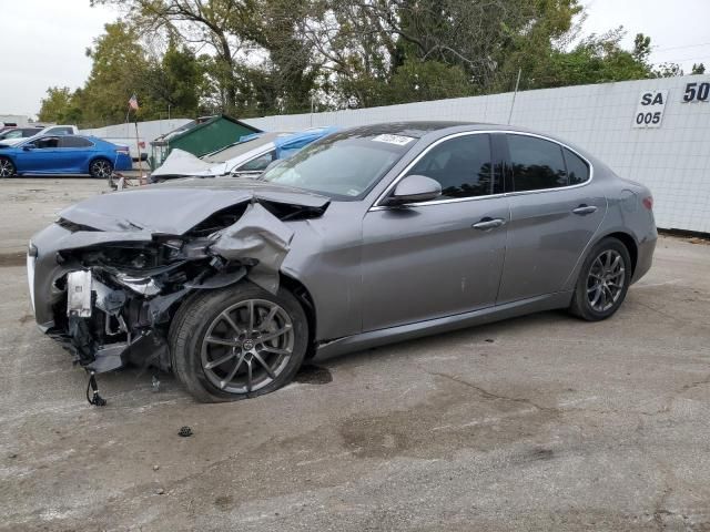 2018 Alfa Romeo Giulia Q4