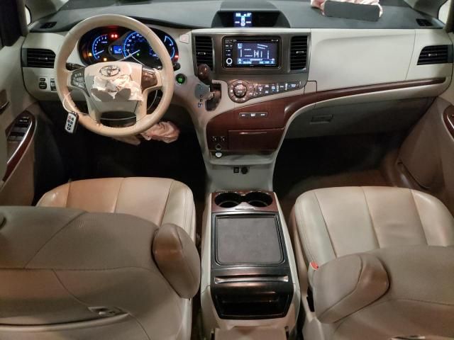 2012 Toyota Sienna XLE