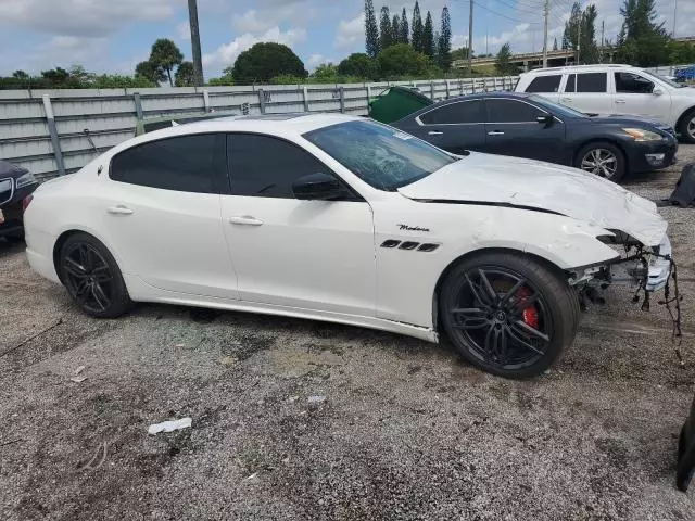 2022 Maserati Quattroporte Modena