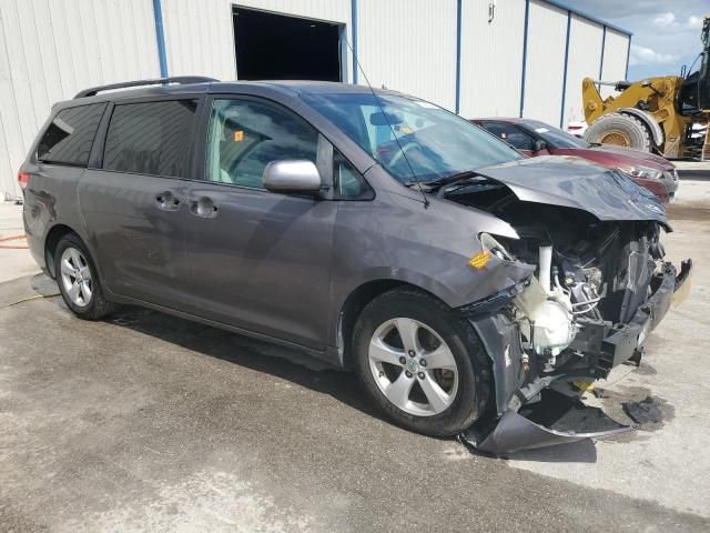 2012 Toyota Sienna LE