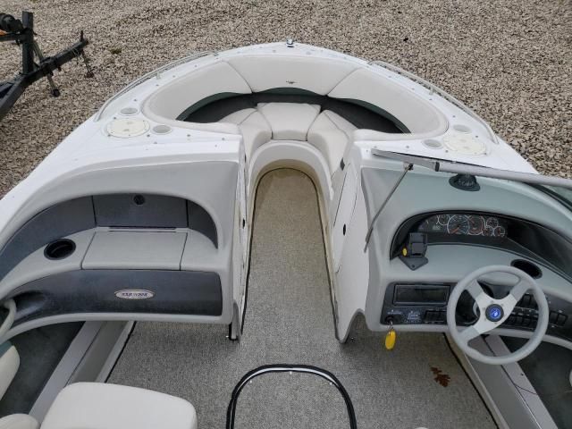 2000 Four Winds Boat