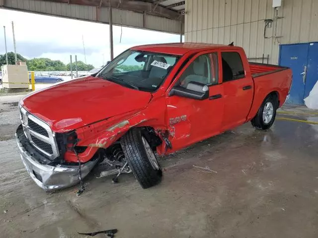 2023 Dodge RAM 1500 Classic SLT