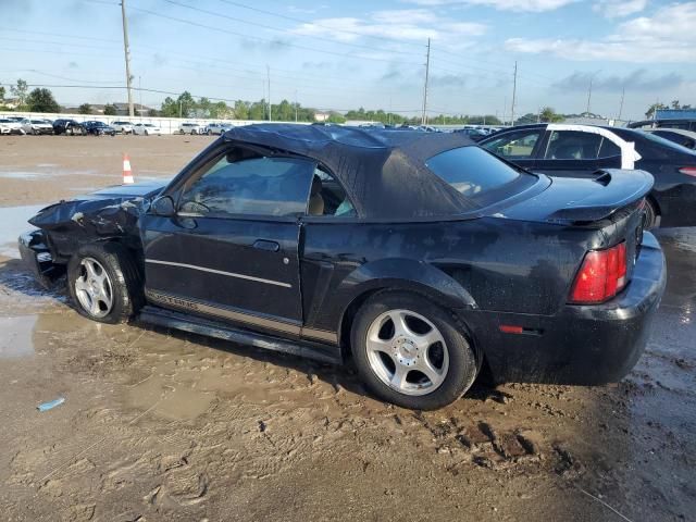 2004 Ford Mustang